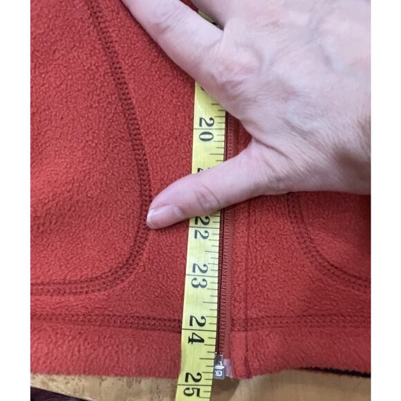 MEC Mountain Equipment Co-Op Zip Up Polartec Fleece Vest • Orange • Small - Picture 8 of 9